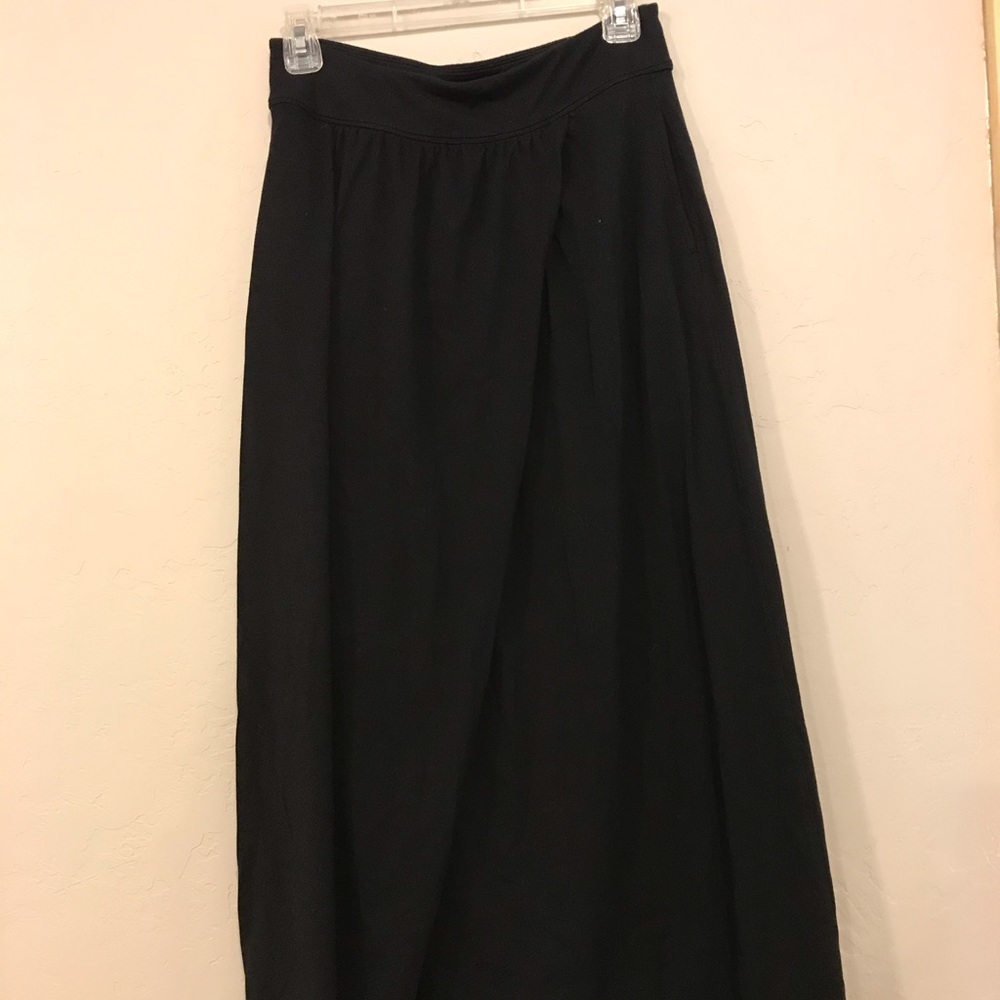Cute Black Wrap Skirt with Pockets!